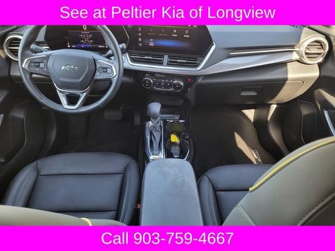 Used 2025 Chevrolet Trax ACTIV w/ Sunroof Package FWD image 21
