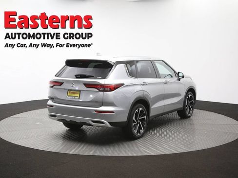 Used 2024 Mitsubishi Outlander SE AWD/4WD image 41