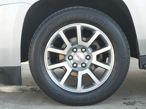 Used 2019 GMC Yukon XL Denali image 7