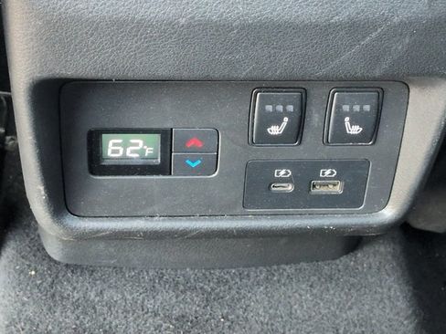 Used 2022 Nissan Rogue Platinum w/ Head-Up Display Package AWD/4WD image 16