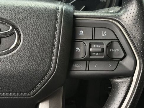 Used 2026 Toyota Tundra SR5 AWD/4WD image 16