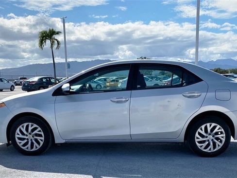 Used 2017 Toyota Corolla LE FWD image 8