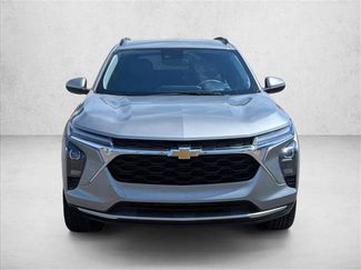 Used 2025 Chevrolet Trax LT FWD video 2