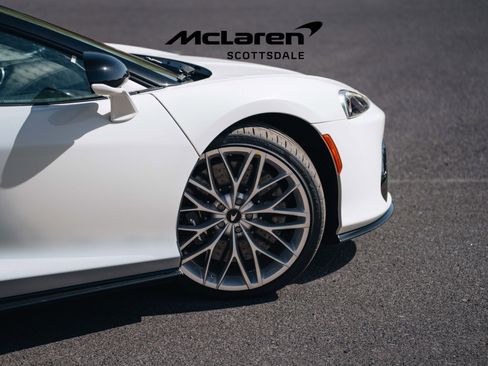 Used 2025 McLaren GTS image 18