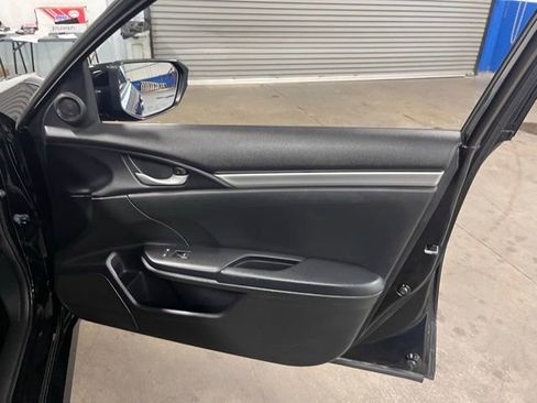 Used 2019 Honda Civic Sport image 12