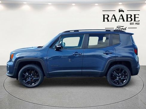 Used 2023 Jeep Renegade Altitude w/ Convenience Group I AWD/4WD image 4