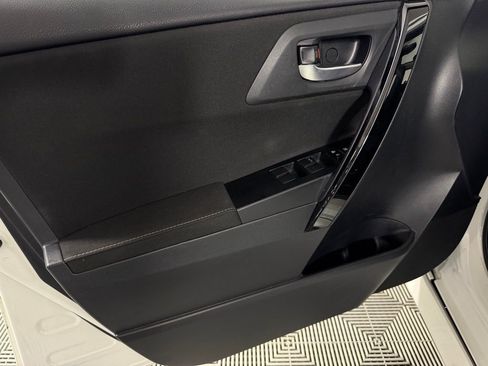 Used 2018 Toyota Corolla iM w/ Carpet Mat Package (TMS) FWD image 23