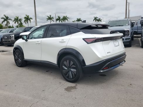 Used 2025 Nissan Ariya AWD image 7