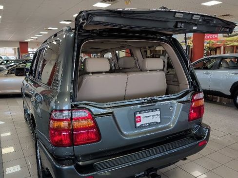 Used 2000 Toyota Land Cruiser Base image 12