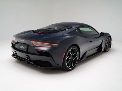 Used 2023 Maserati MC20 Coupe RWD image 3