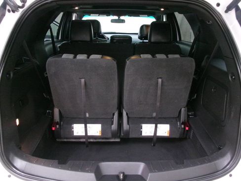 Used 2015 Ford Explorer XLT w/ Equipment Group 202B AWD/4WD image 27