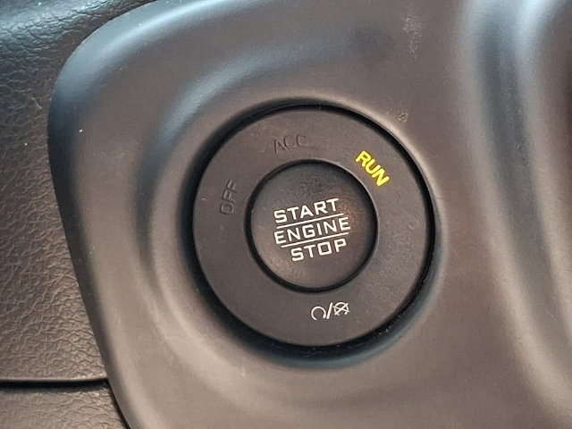 Used 2023 Jeep Wrangler Unlimited Sahara AWD/4WD image 23