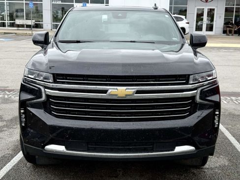 Used 2024 Chevrolet Tahoe LT RWD image 2