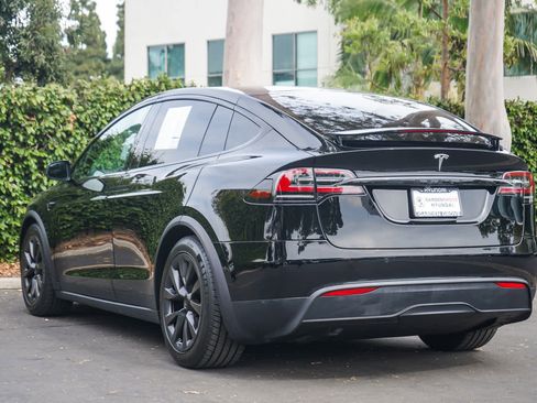 Used 2023 Tesla Model X AWD/4WD image 5