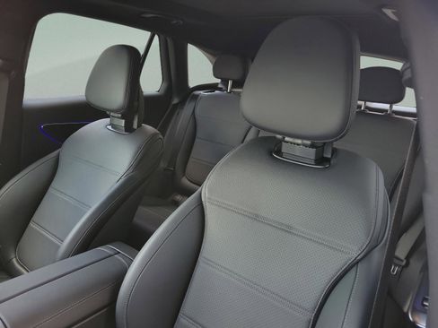 Certified 2026 Mercedes-Benz GLC 300 4MATIC image 18