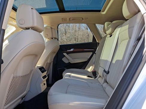 Certified 2023 Audi Q5 2.0T Premium Plus w/ Premium Plus Package image 10