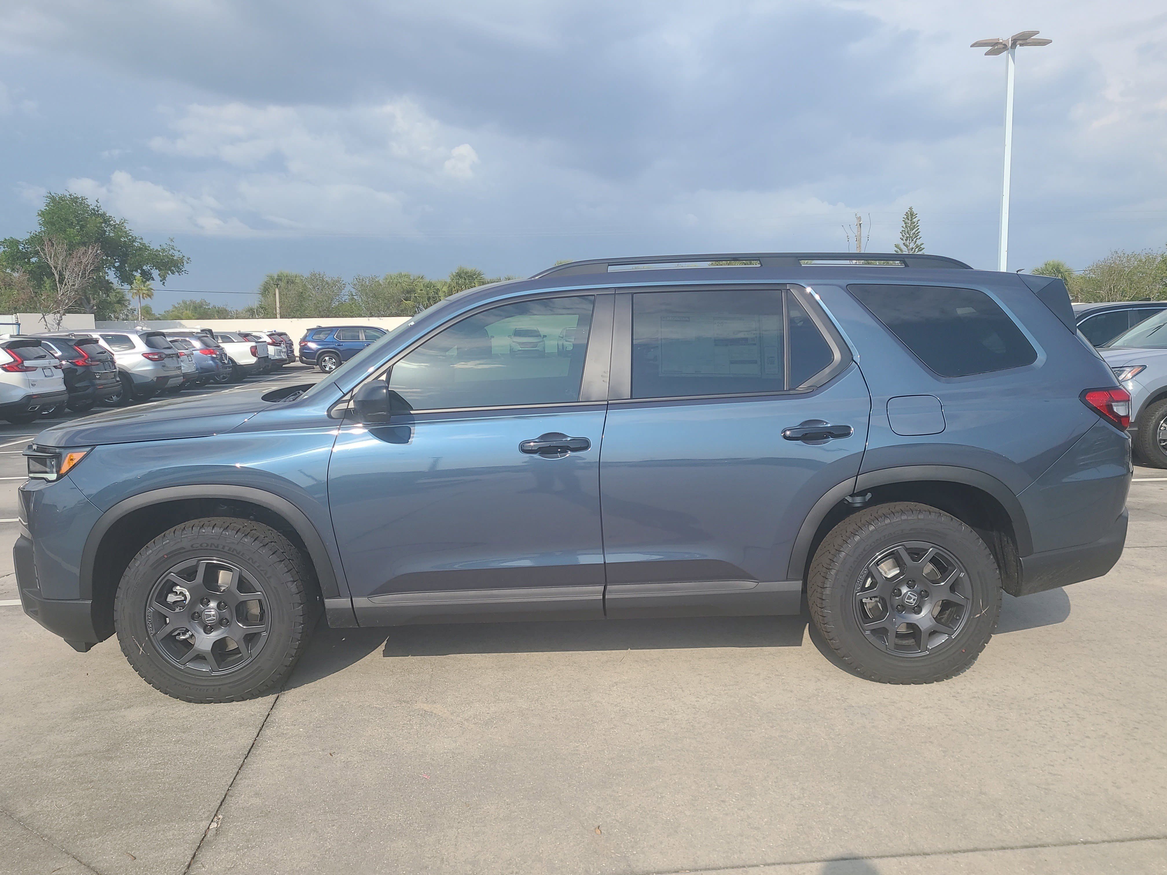 Used 2026 Honda Pilot TrailSport image 8
