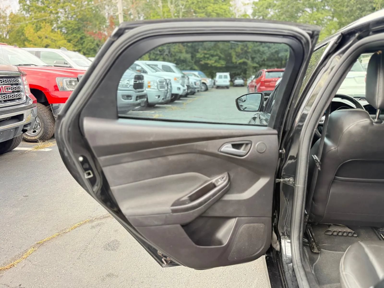 Used 2014 Ford Focus ST w/ Equipment Group 202A FWD image 26