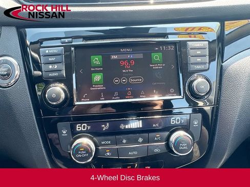 Used 2019 Nissan Rogue Sport SV w/ Technology Package FWD image 17