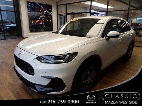 Used 2023 Honda HR-V EX-L image 1