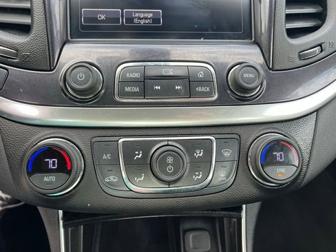 Used 2018 Chevrolet Impala LT w/ LT Leather Package FWD image 35