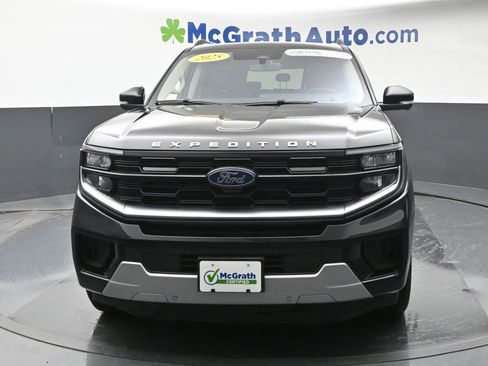 Used 2025 Ford Expedition Max Platinum AWD/4WD image 6
