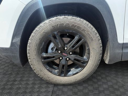 Used 2022 GMC Terrain AT4 w/ Tech Package AWD/4WD image 30