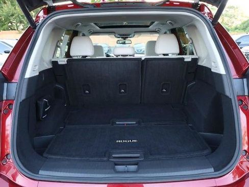 Certified 2025 Nissan Rogue SL w/ Tech Package AWD/4WD image 7