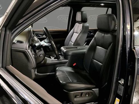 Used 2022 Chevrolet Tahoe RST w/ Luxury Package AWD/4WD image 13