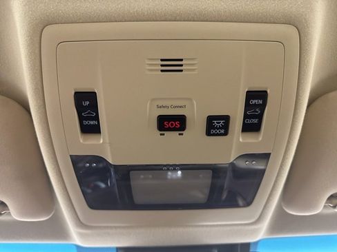 Used 2017 Lexus ES 350 w/ Navigation System Package image 14