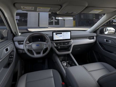 New 2026 Ford Explorer Active RWD image 10