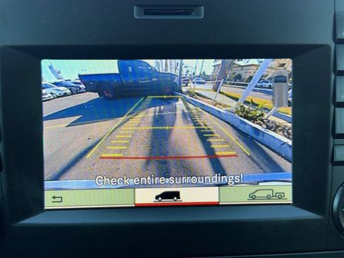 Used 2018 Mercedes-Benz Metris Passenger image 21