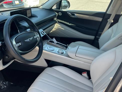 Used 2022 Genesis GV80 3.5T AWD/4WD image 17