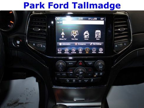 Used 2020 Jeep Grand Cherokee Limited image 17