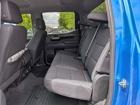 Certified 2022 Chevrolet Silverado 1500 LT AWD/4WD image 25