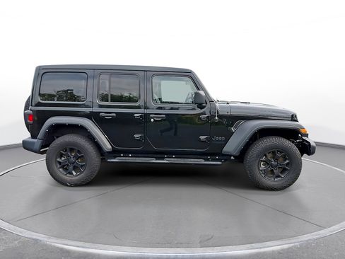 Used 2022 Jeep Wrangler Unlimited Sport AWD/4WD image 9