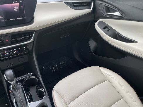 Used 2024 Buick Encore GX Avenir w/ Avenir Convenience Package AWD/4WD image 17