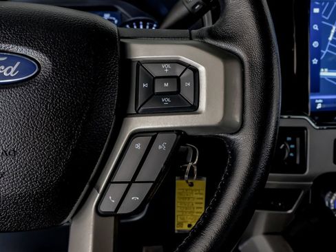 Used 2022 Ford F250 Lariat w/ Lariat Value Package AWD/4WD image 18