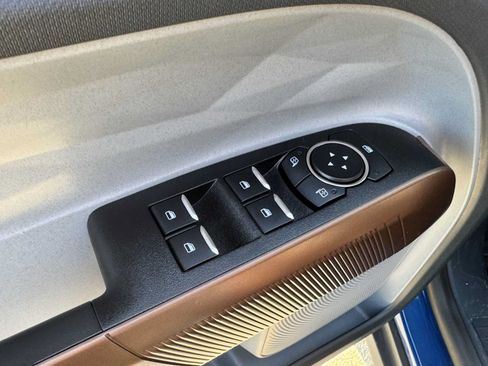 Used 2024 Ford Maverick Lariat AWD/4WD image 7