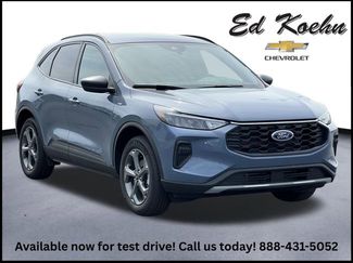 Used 2025 Ford Escape ST-Line w/ Tech Pack #1 AWD/4WD video 1