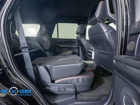 Used 2024 Ford Expedition Limited AWD/4WD image 40