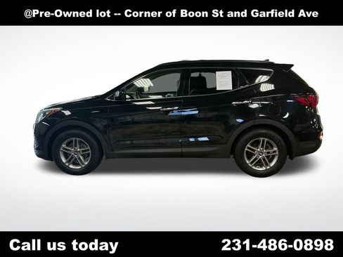 Used 2017 Hyundai Santa Fe Sport AWD/4WD image 2
