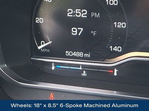 Used 2024 GMC Yukon SLE AWD/4WD image 6
