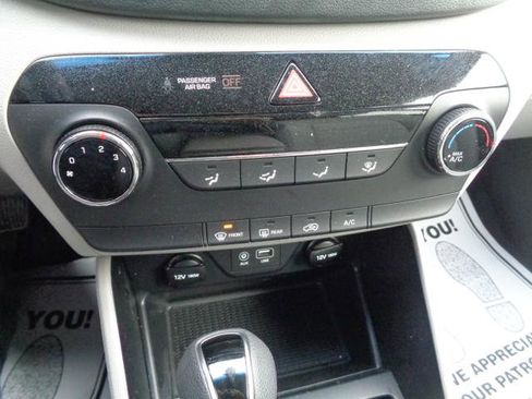 Used 2018 Hyundai Tucson SE image 23
