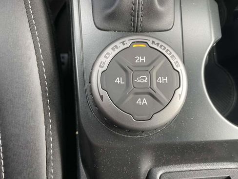 New 2025 Ford Bronco Badlands image 23