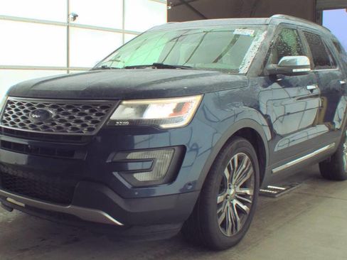 Used 2017 Ford Explorer Platinum image 1