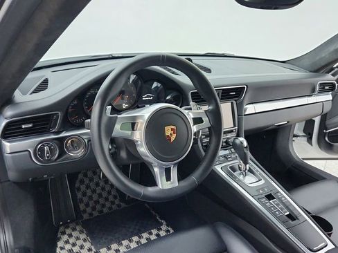 Used 2014 Porsche 911 Carrera S image 18