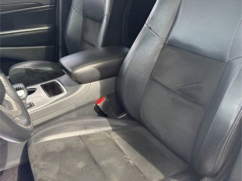 Used 2015 Jeep Grand Cherokee Altitude image 16