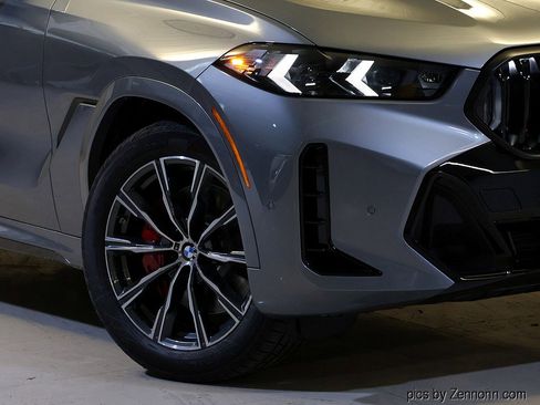 New 2026 BMW X6 xDrive40i w/ Climate Comfort Package image 3