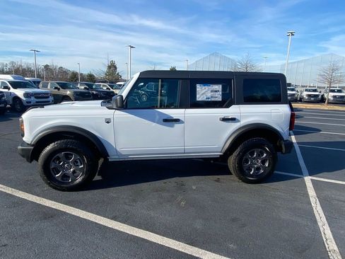 New 2026 Ford Bronco Big Bend image 3
